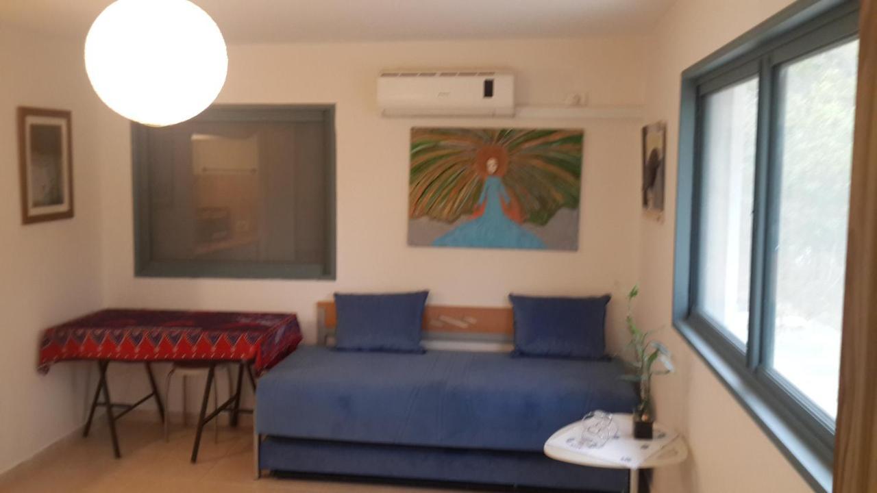 Bed and Breakfast Kibbutz Nachshon Екстер'єр фото